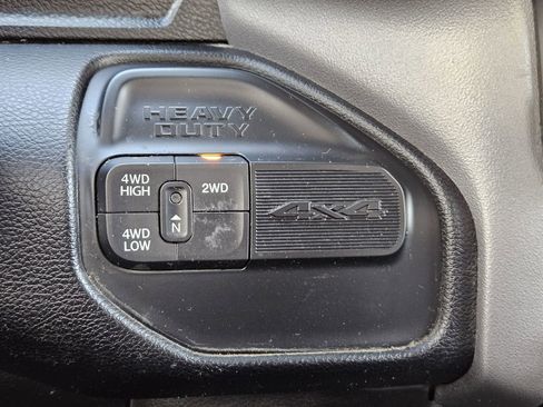 Used 2024 RAM 3500 Big Horn image 23