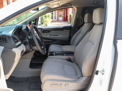 Used 2021 Honda Odyssey EX image 18