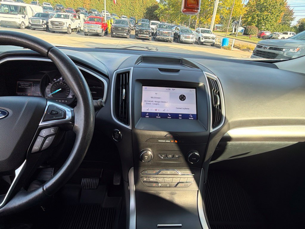 Used 2020 Ford Edge SEL w/ Cold Weather Package AWD/4WD image 11