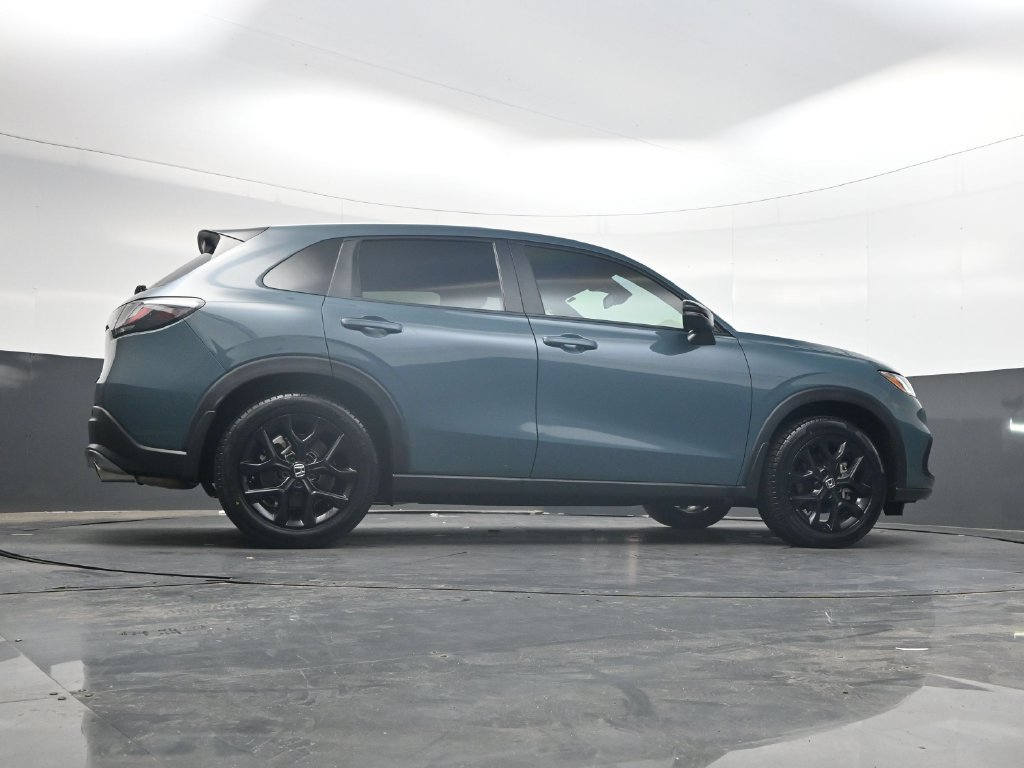 Certified 2025 Honda HR-V Sport image 34