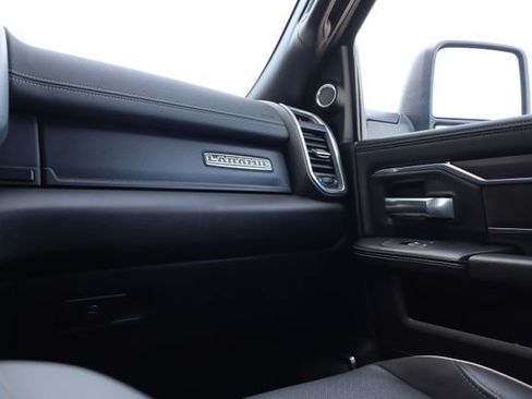 Used 2025 RAM 3500 Laramie AWD/4WD image 53
