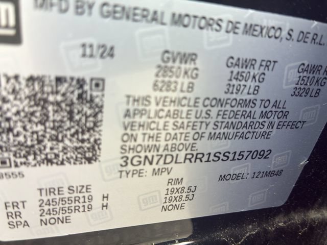 Used 2025 Chevrolet Equinox EV LT w/ Convenience Package AWD/4WD image 14