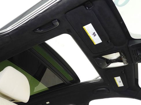 Used 2023 BMW ALPINA XB7 AWD/4WD image 18