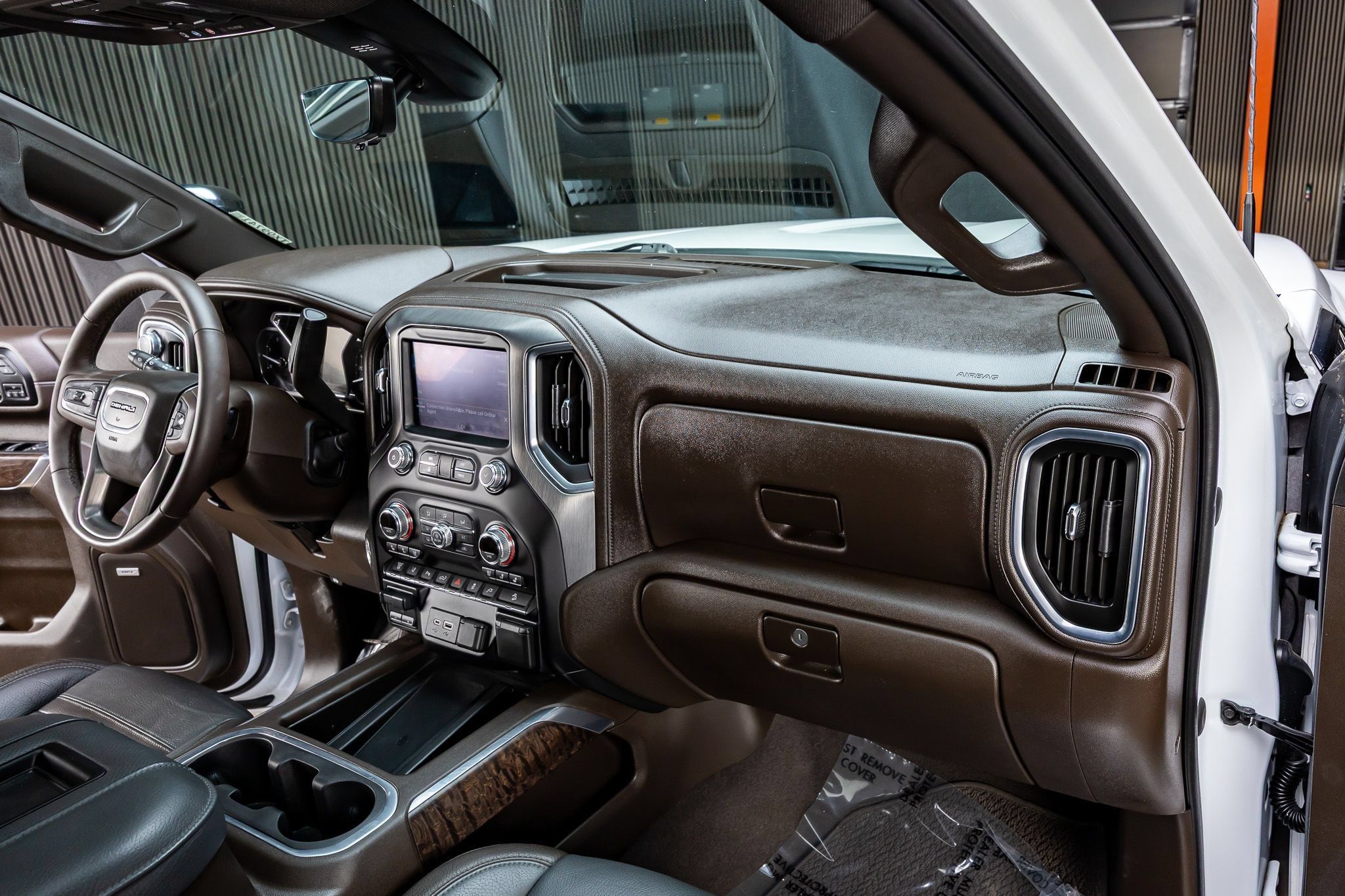 Used 2021 GMC Sierra 2500 Denali w/ Denali Ultimate Package AWD/4WD image 17