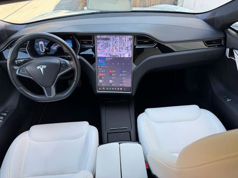 Used 2020 Tesla Model S Long Range Plus AWD/4WD image 21