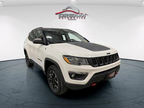 Used 2019 Jeep Compass Trailhawk AWD/4WD image 1