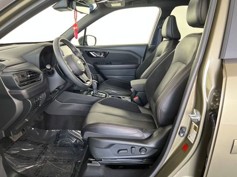 Certified 2025 Subaru Forester Touring w/ Touring Package AWD/4WD image 11