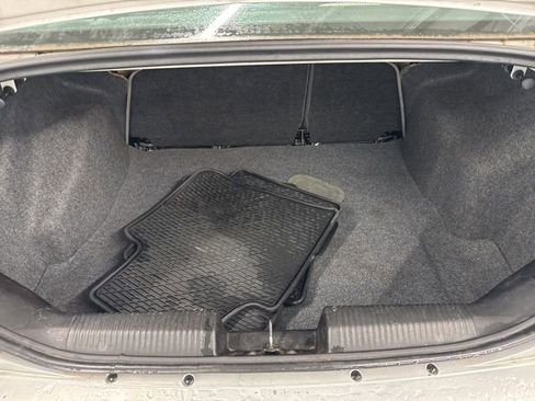 Used 2006 Ford Focus ZX4 Sedan image 10