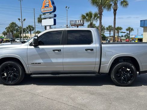 Used 2025 RAM 1500 Laramie w/ Night Edition AWD/4WD image 3