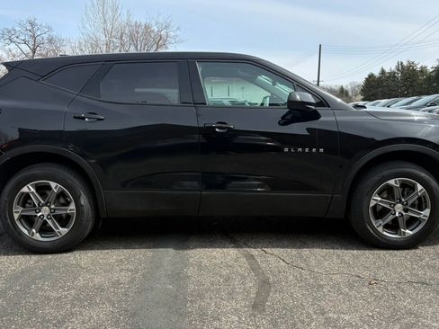 Used 2023 Chevrolet Blazer LT image 11