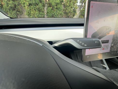 Used 2021 Tesla Model 3 Standard Range Plus image 20