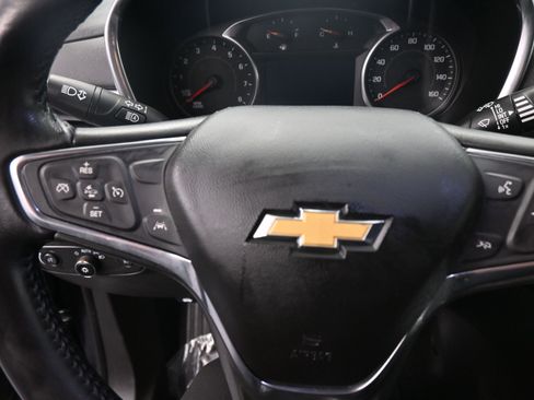 Used 2020 Chevrolet Equinox LT image 16