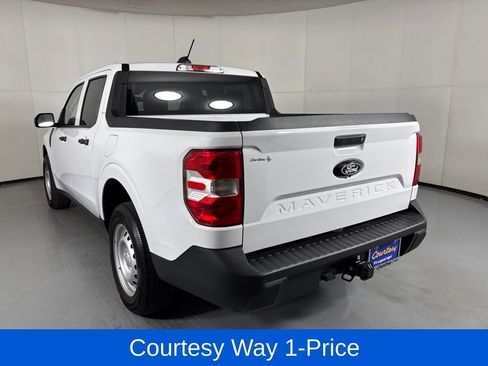 Used 2025 Ford Maverick XL FWD image 8