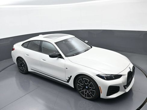 New 2026 BMW 440i xDrive w/ Premium Package AWD/4WD image 30