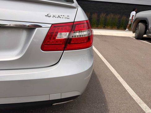 Used 2012 Mercedes-Benz E 350 4MATIC Sedan image 6