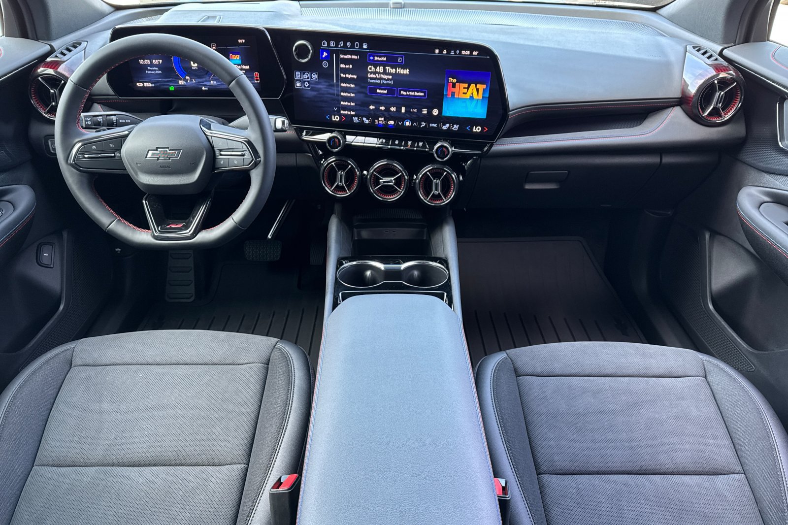 New 2025 Chevrolet Blazer EV RS AWD/4WD image 13