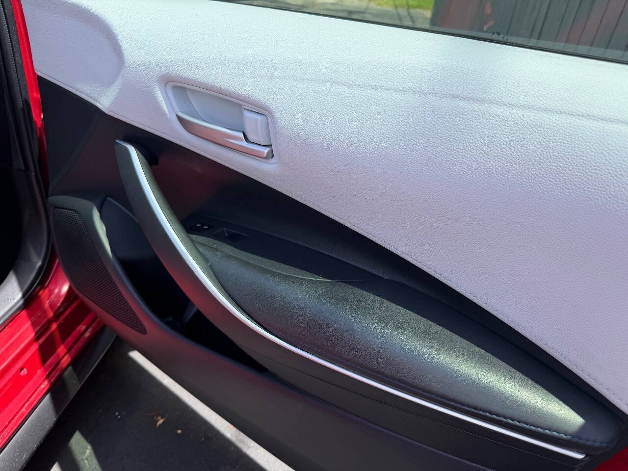 Used 2020 Toyota Corolla SE FWD image 5