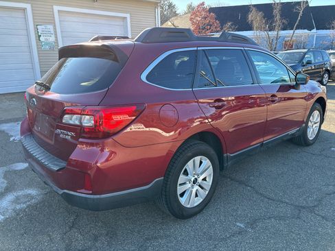 Used 2015 Subaru Outback 2.5i Premium image 5