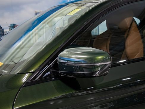 Used 2023 BMW M5 w/ Executive Package image 10