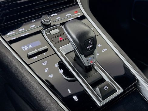 Certified 2023 Porsche Panamera 4 Platinum Edition AWD/4WD image 20