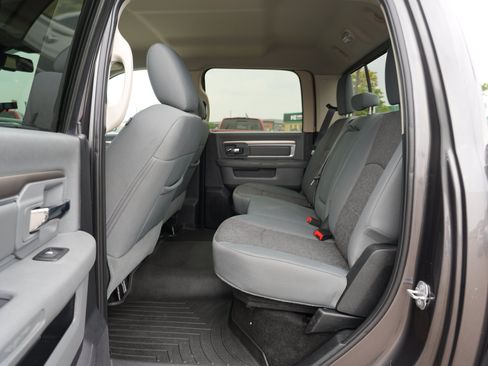 Used 2016 RAM 1500 Big Horn AWD/4WD image 18