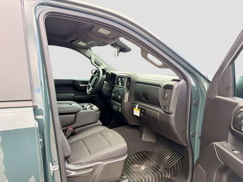 Used 2026 Chevrolet Silverado 1500 Custom Trail Boss AWD/4WD image 12
