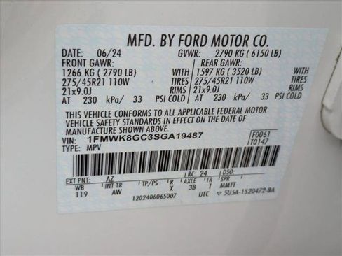 Used 2025 Ford Explorer ST AWD/4WD image 18