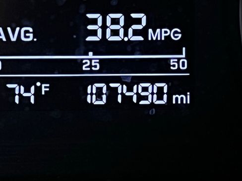 Used 2017 Hyundai Elantra SE image 12