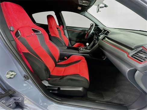 Used 2019 Honda Civic Type R image 6