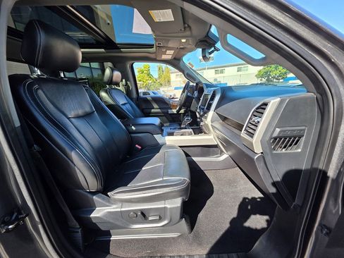 Used 2019 Ford F150 Lariat image 15