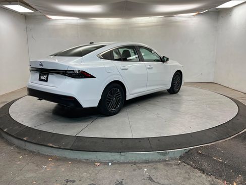 New 2026 Nissan Sentra SV image 5