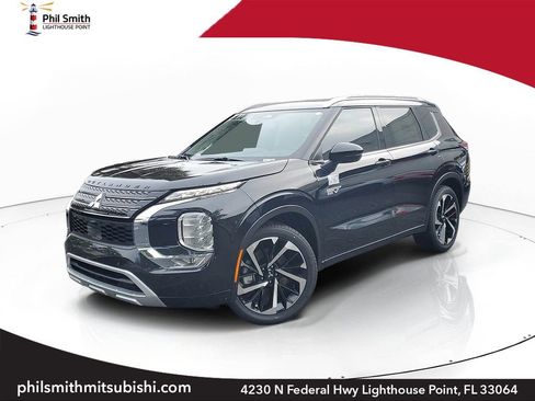 New 2025 Mitsubishi Outlander SEL image 1