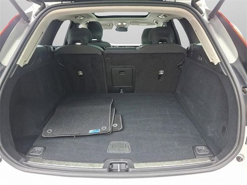 Certified 2025 Volvo XC60 B5 Plus image 26