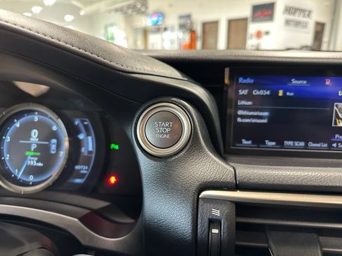 Used 2019 Lexus IS 350 F Sport w/ F Sport Package RWD image 24