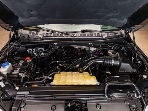 Used 2019 Ford F150 Platinum w/ Equipment Group 701A Luxury AWD/4WD image 35