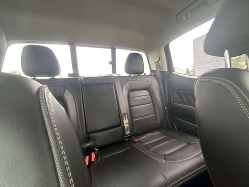 Certified 2022 GMC Canyon Denali image 14