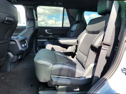 New 2025 Ford Expedition Platinum w/ Stealth Performance Package image 21