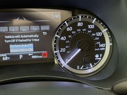 Used 2024 Toyota Highlander XLE image 12