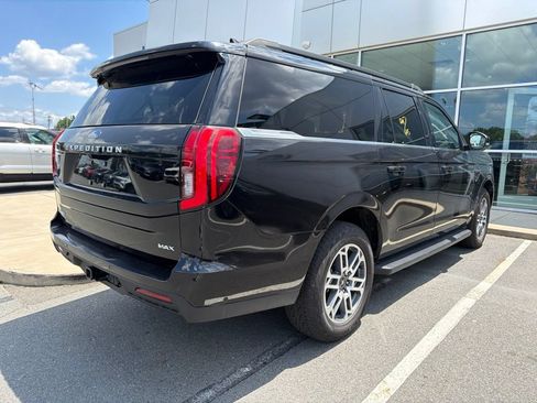 Used 2025 Ford Expedition Max Active AWD/4WD image 4