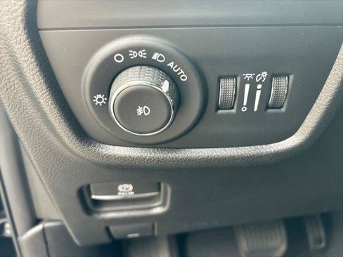 Certified 2024 Jeep Grand Cherokee Limited AWD/4WD image 18