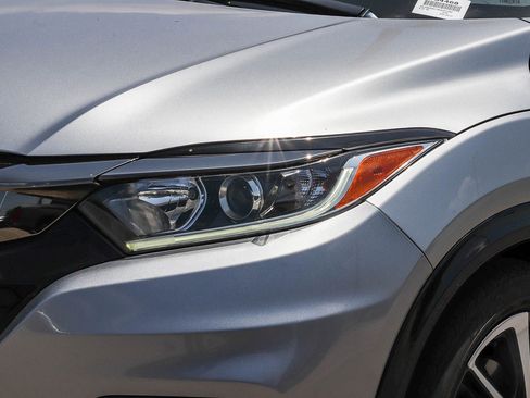Used 2019 Honda HR-V Sport image 10