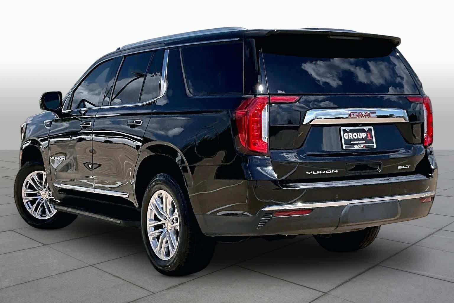 Used 2021 GMC Yukon SLT w/ SLT Premium Package RWD image 12