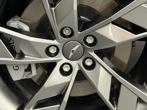 Used 2025 Genesis Electrified GV70 Advanced image 18