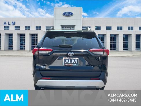 Used 2024 Toyota RAV4 Adventure image 7