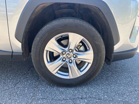 Used 2022 Toyota RAV4 XLE w/ Convenience Package AWD/4WD image 23