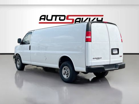 Used 2023 GMC Savana 3500 Extended w/ Driver Convenience Package RWD image 5