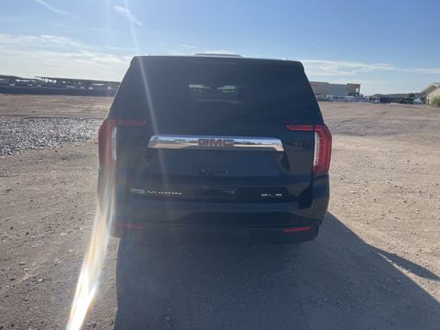 Used 2021 GMC Yukon SLE AWD/4WD image 4