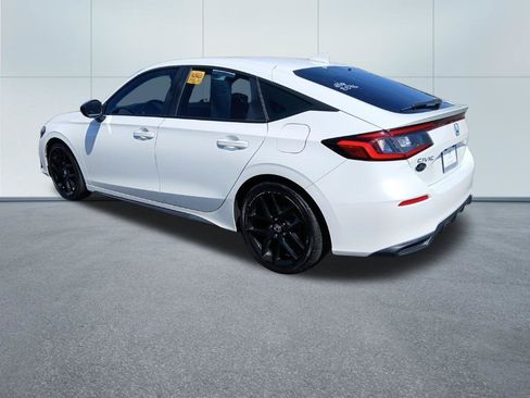 Used 2022 Honda Civic Sport image 3