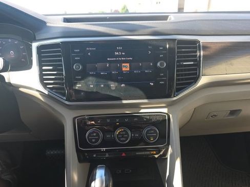 Used 2019 Volkswagen Atlas SEL AWD/4WD image 19