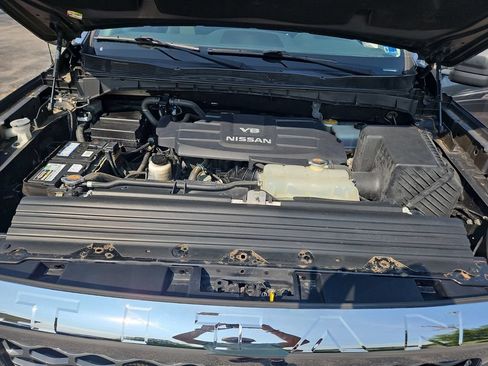 Used 2017 Nissan Titan SV AWD/4WD image 22